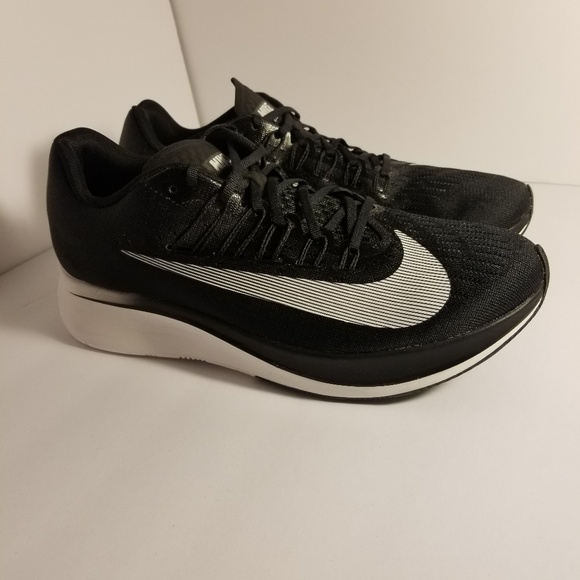 New Nike Zoom Fly - Picture 3 of 8